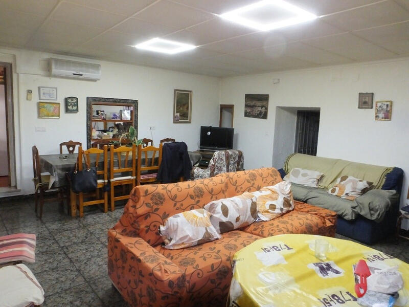 4 bedroom Country House for sale