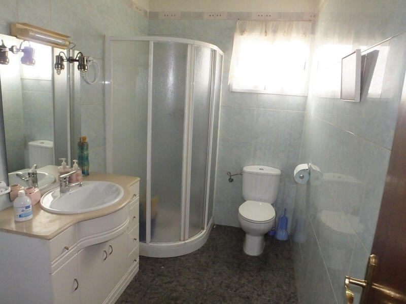 4 bedroom Country House for sale