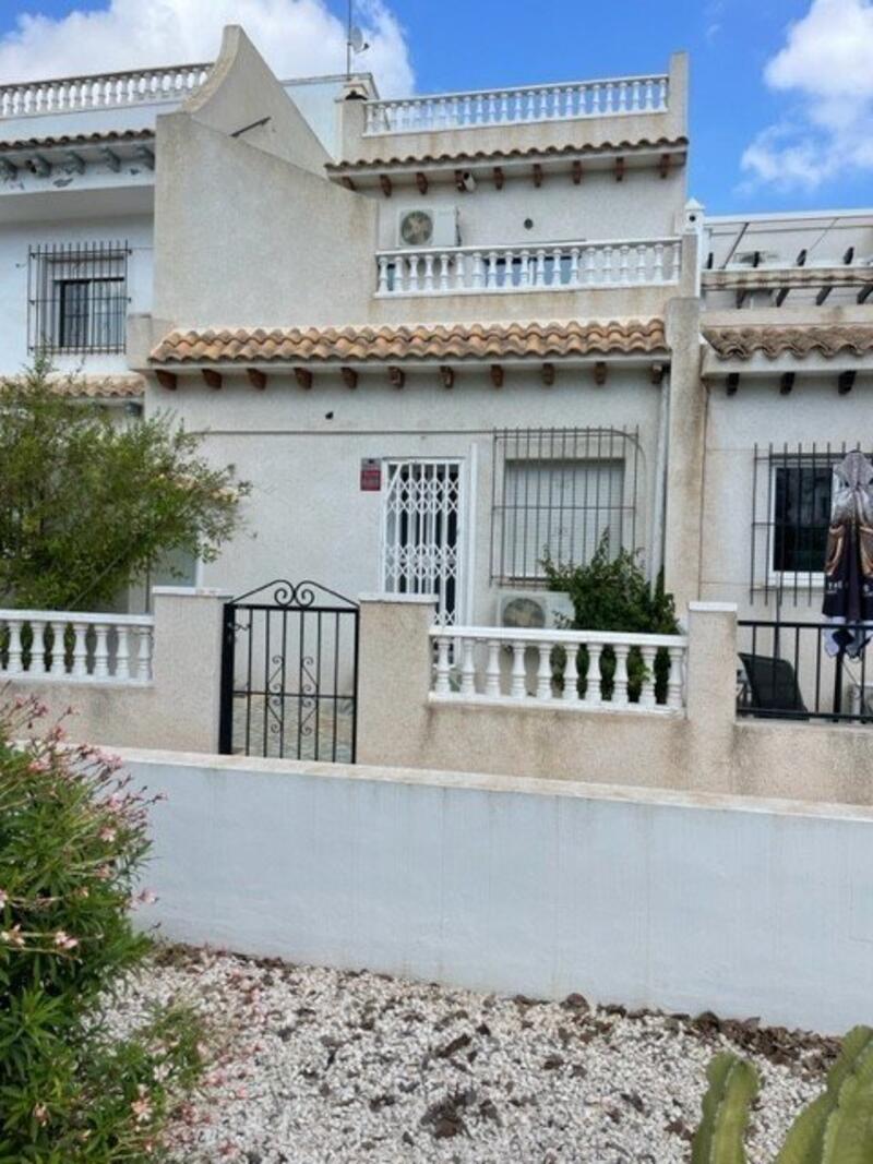 Rekkehus til salgs i Orihuela Costa, Alicante