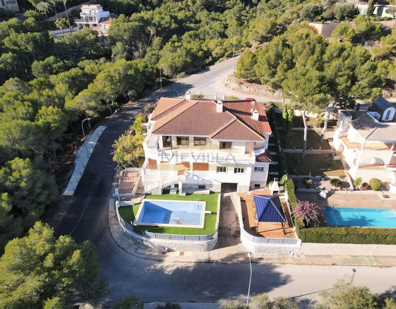 Villa en venta en Campoamor, Alicante