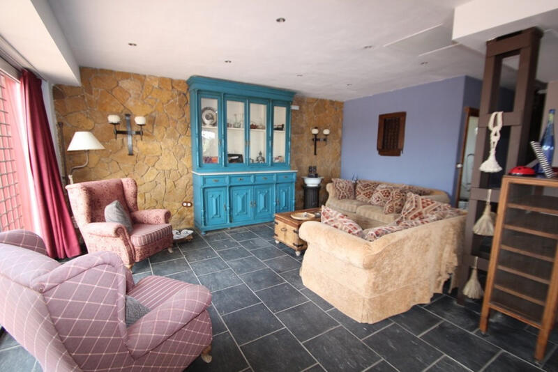 4 bedroom Country House for sale