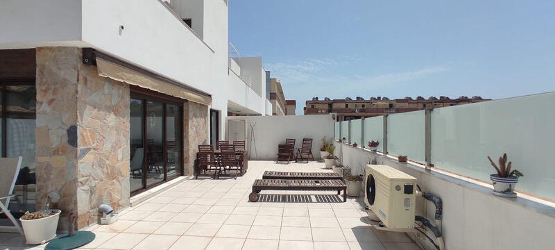 Villa til salgs i Orihuela Costa, Alicante