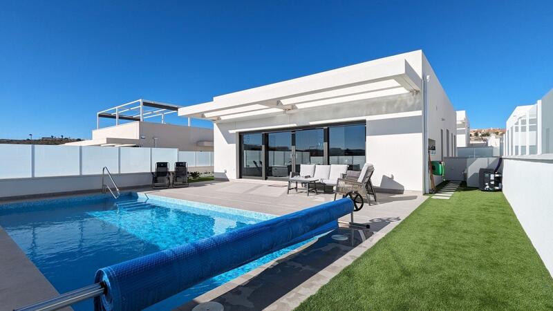 Villa à vendre dans Torremendo, Alicante