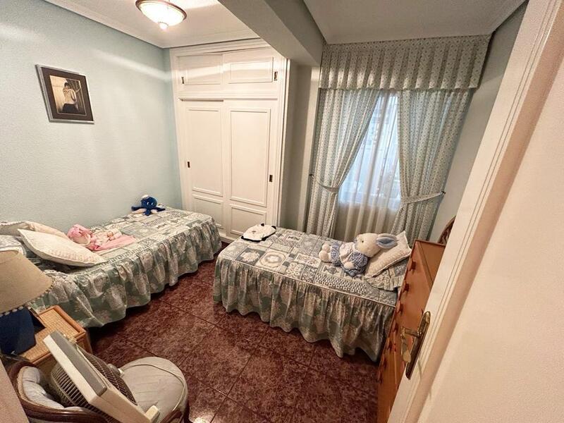 3 sovrum Lägenhet till salu