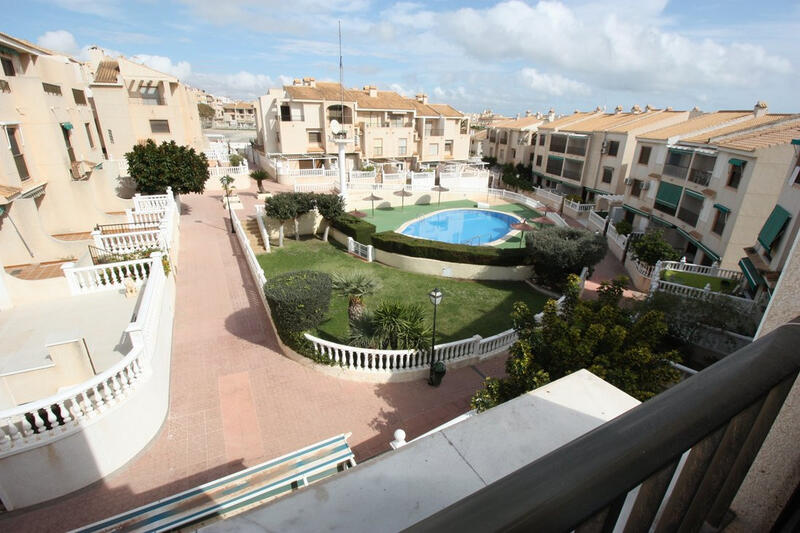 Villa til salg i Guardamar del Segura, Alicante