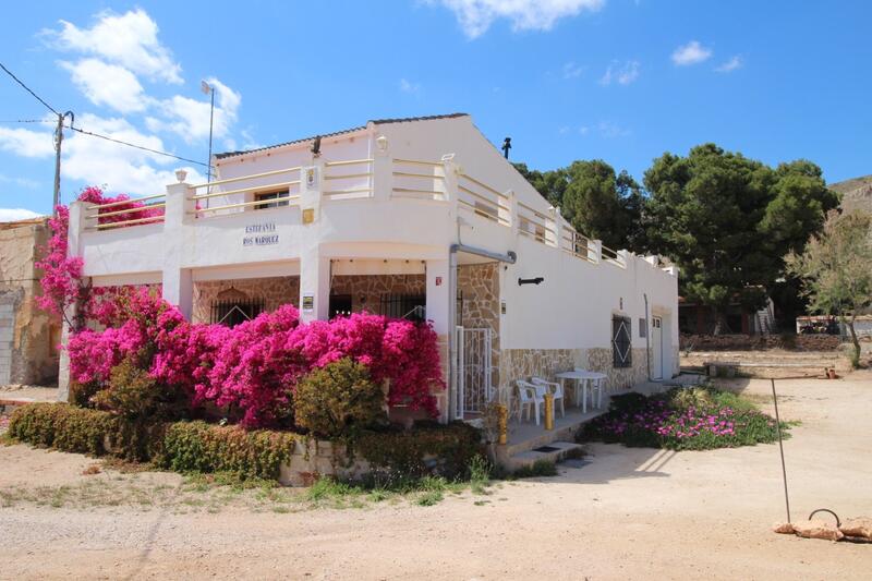 Rekkehus til salgs i Hondon de las Nieves, Alicante