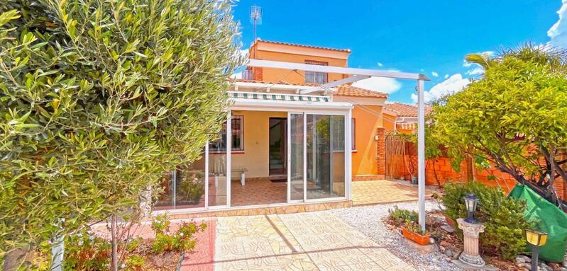 Villa zu verkaufen in Orihuela Costa, Alicante