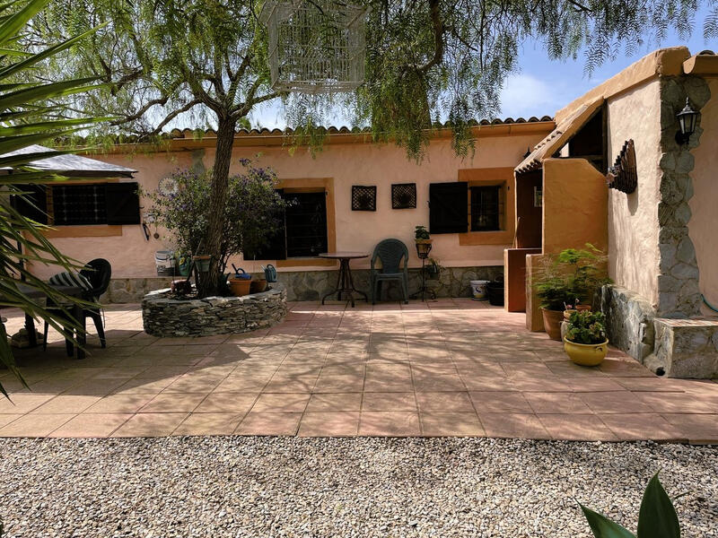 4 bedroom Country House for sale