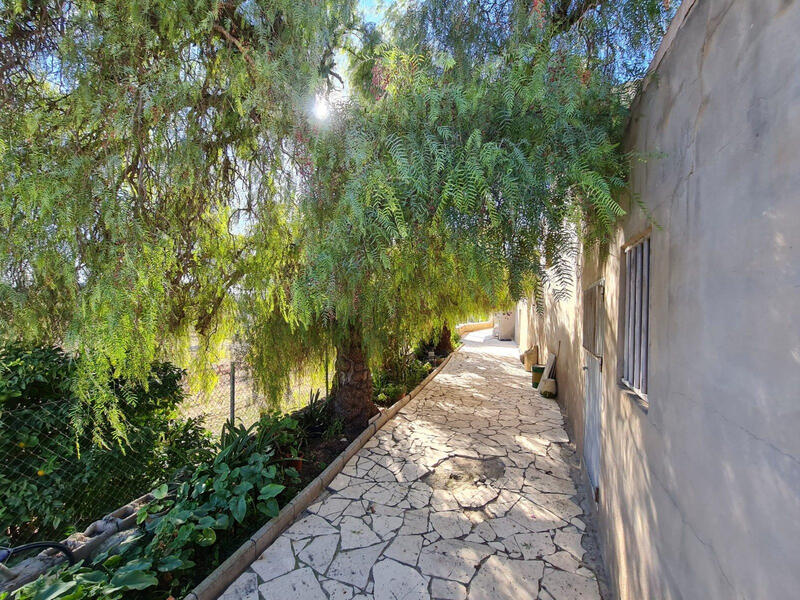 5 bedroom Country House for sale