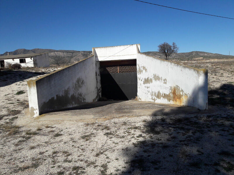 6 bedroom Country House for sale