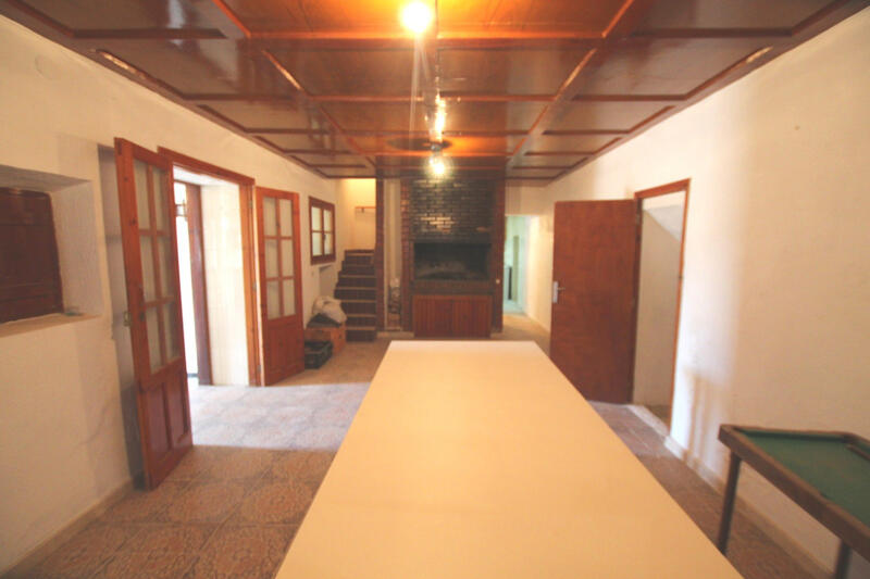 6 bedroom Country House for sale