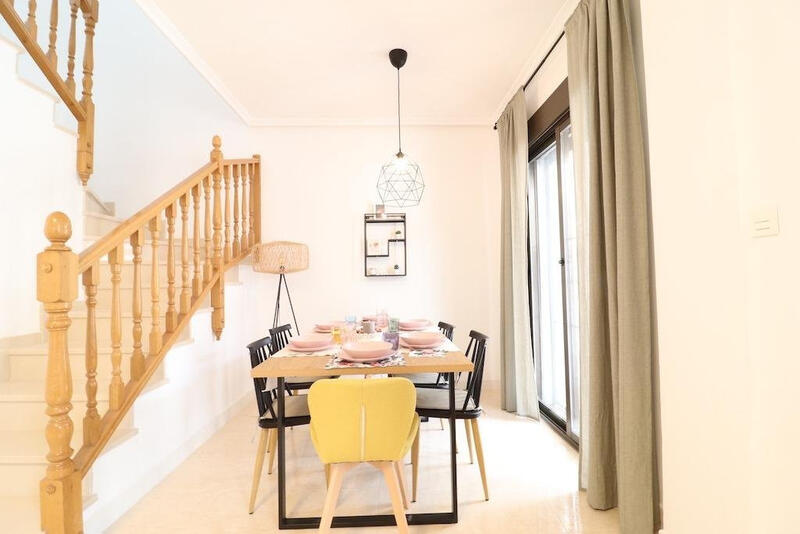 3 Schlafzimmer Stadthaus zu verkaufen
