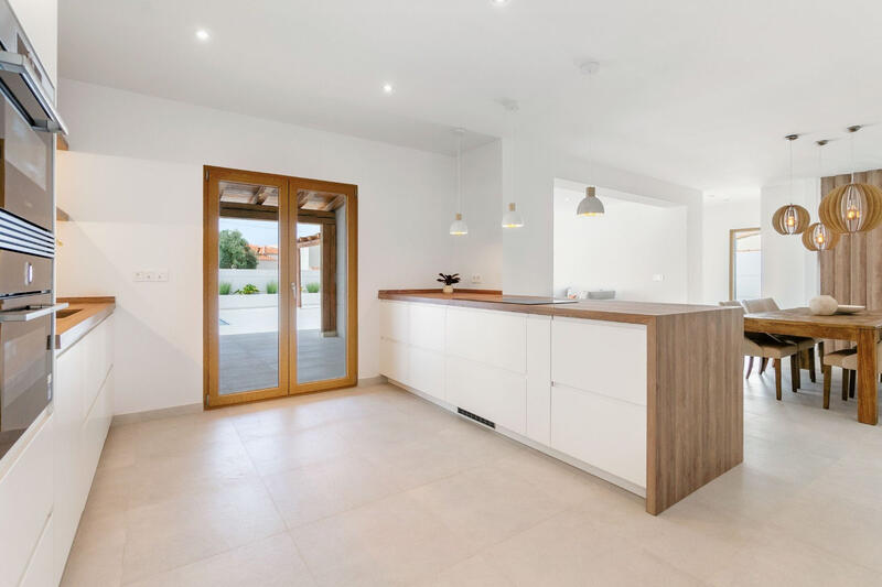 4 slaapkamer Villa Te koop
