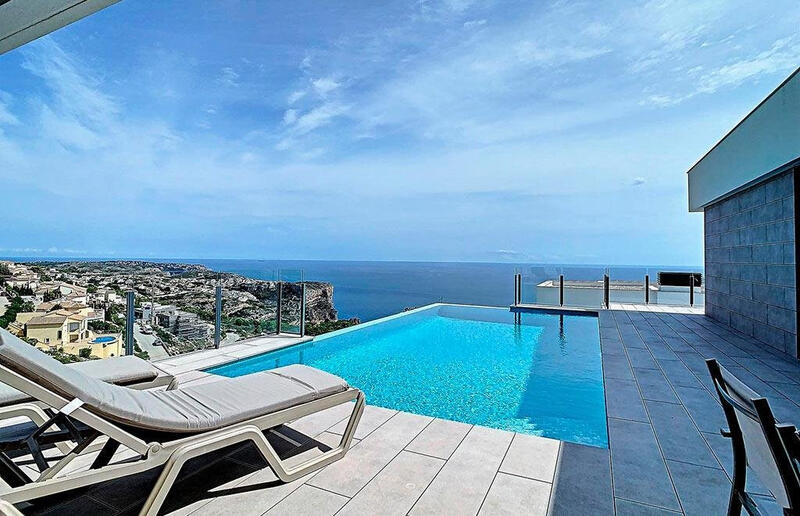 Villa til salgs i Torrevieja, Alicante