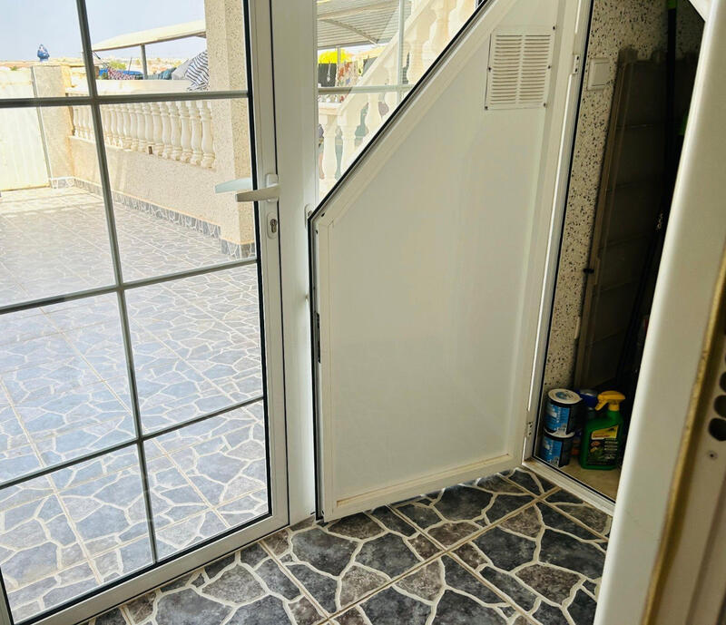 2 slaapkamer Gezinswoning Te koop