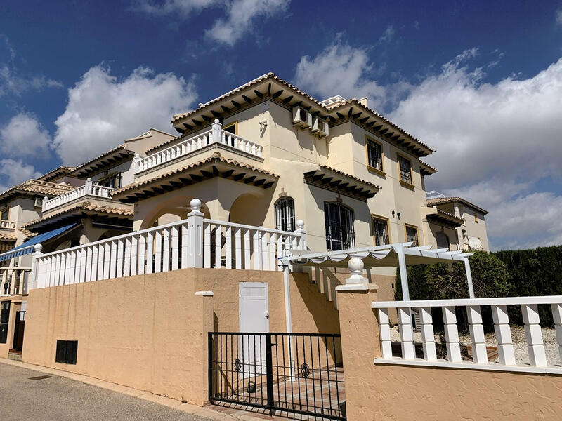 Duplex for sale in Cabo Roig, Alicante