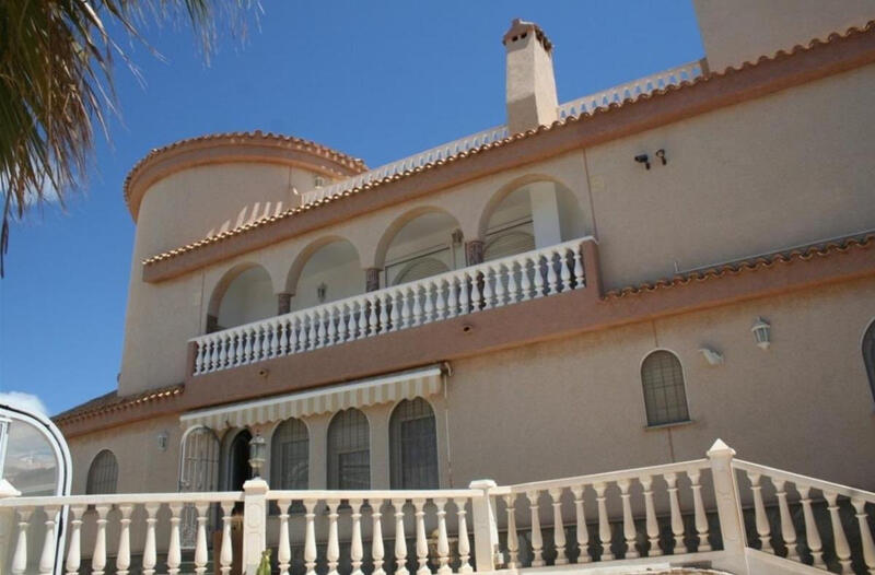 4 chambre Villa à vendre