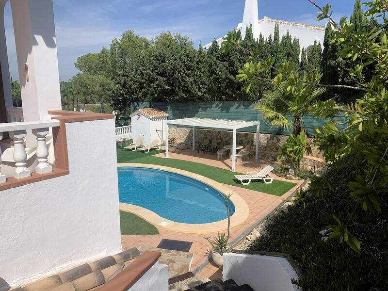 4 Schlafzimmer Villa zu verkaufen