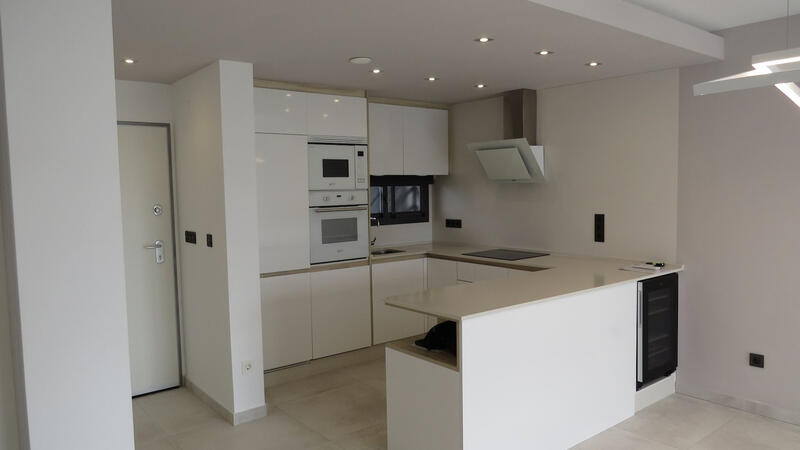 3 bedroom Apartment for sale