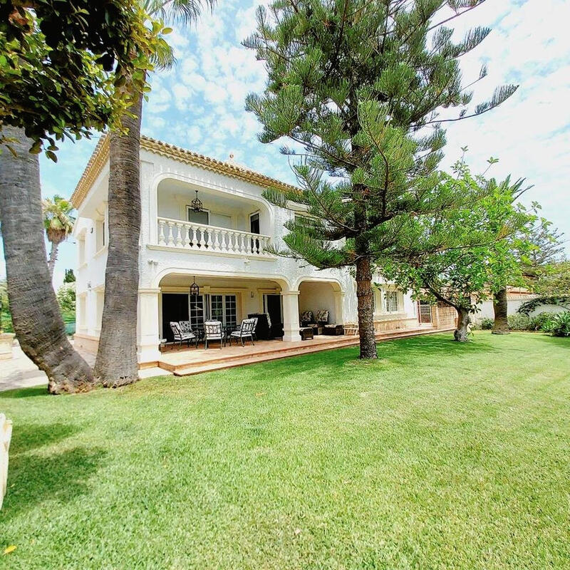 Villa til salg i Orihuela Costa, Alicante