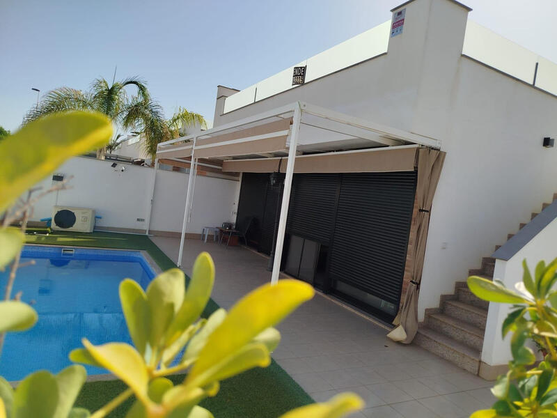 2 Cuarto Villa en venta