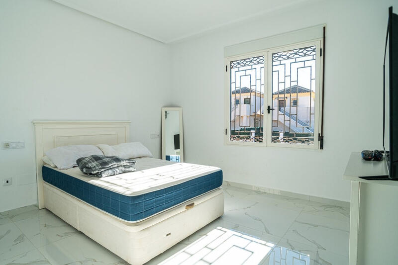 6 sovrum Villa till salu