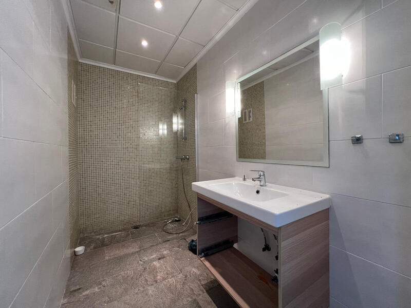 5 bedroom Villa for sale