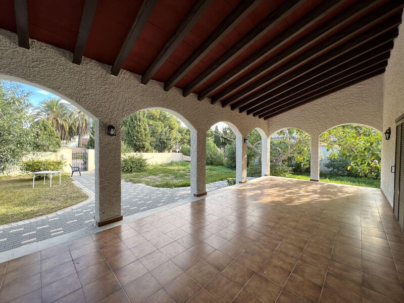 5 bedroom Villa for sale