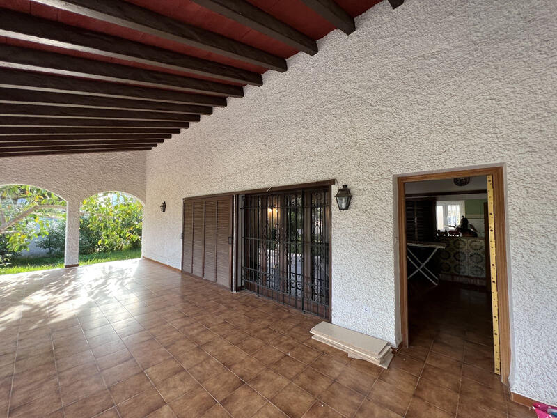 5 bedroom Villa for sale
