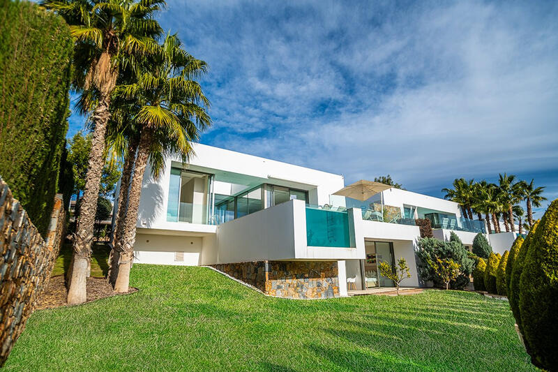 4 Schlafzimmer Villa zu verkaufen