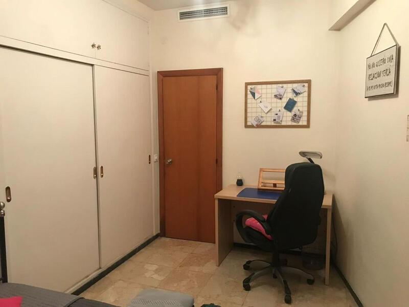 7 bedroom Apartment for sale