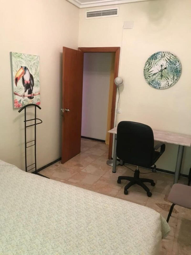 7 bedroom Apartment for sale