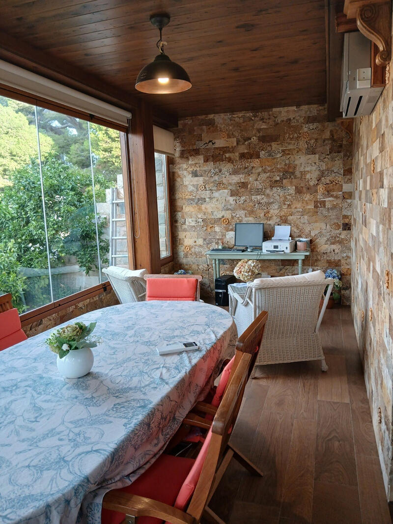 4 Schlafzimmer Stadthaus zu verkaufen