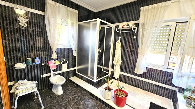 5 soverom Villa til salgs