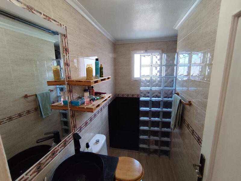 2 slaapkamer Appartement Te koop