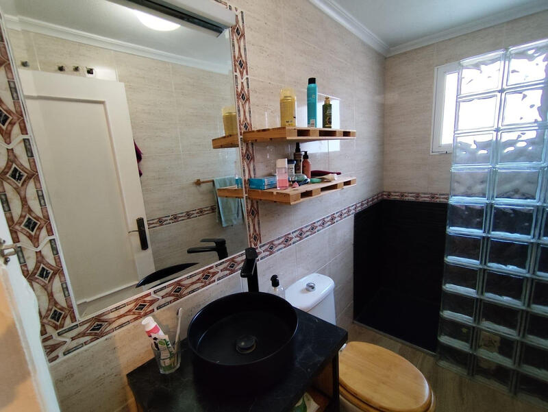 2 slaapkamer Appartement Te koop