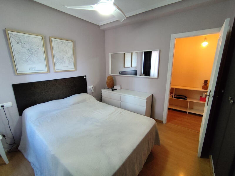 2 slaapkamer Appartement Te koop