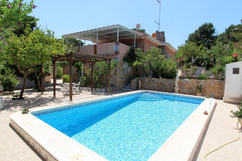 Villa Te koop in Torrevieja, Alicante