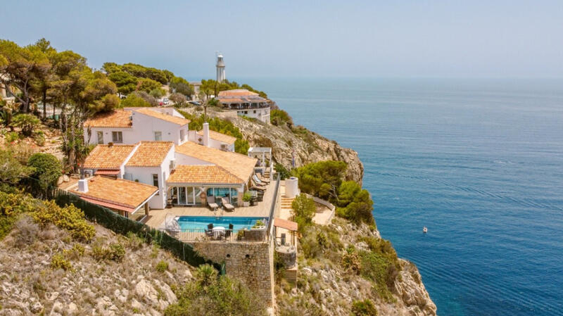 4 slaapkamer Villa Te koop
