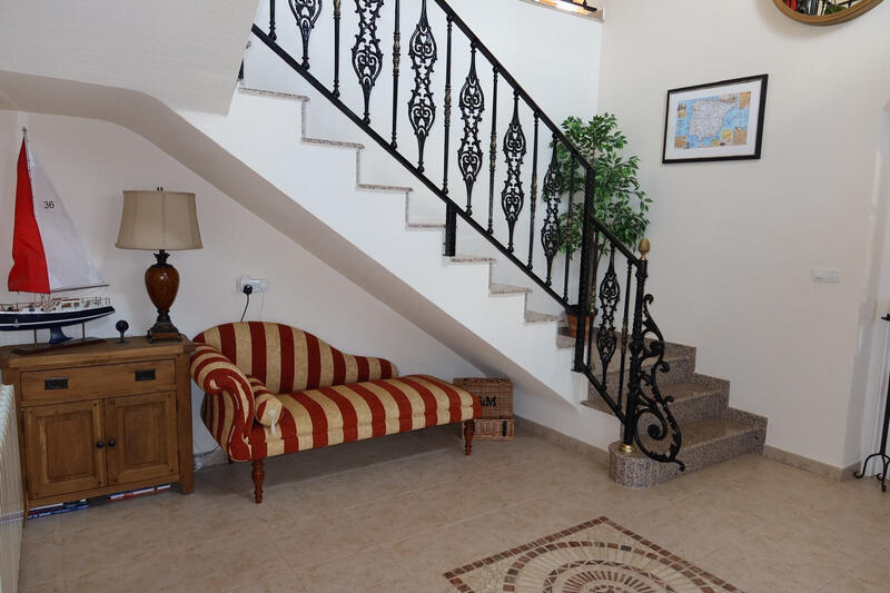 5 bedroom Country House for sale