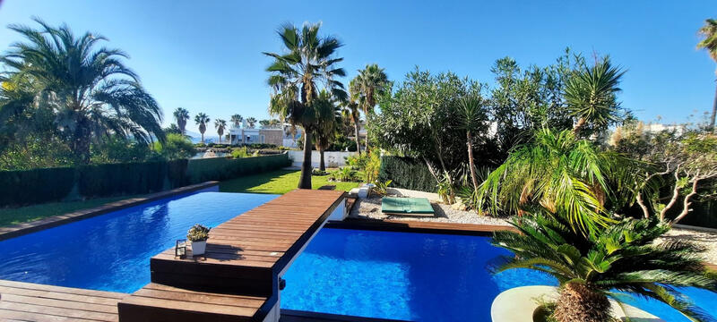 Villa à vendre dans Torrevieja, Alicante