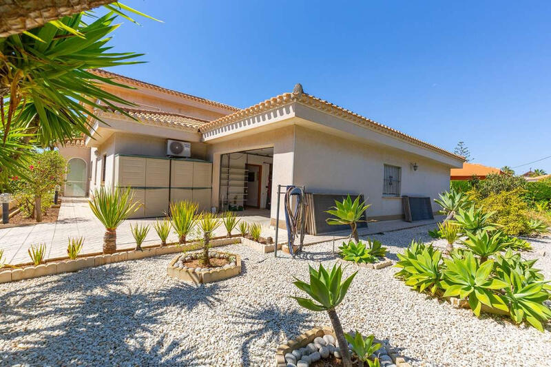 6 soveværelse Villa til salg