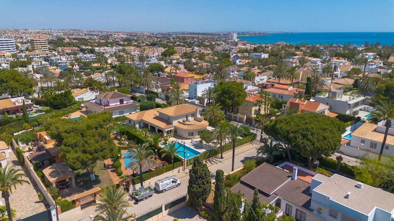 6 soveværelse Villa til salg