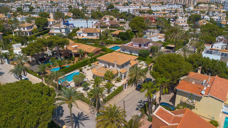 6 soveværelse Villa til salg