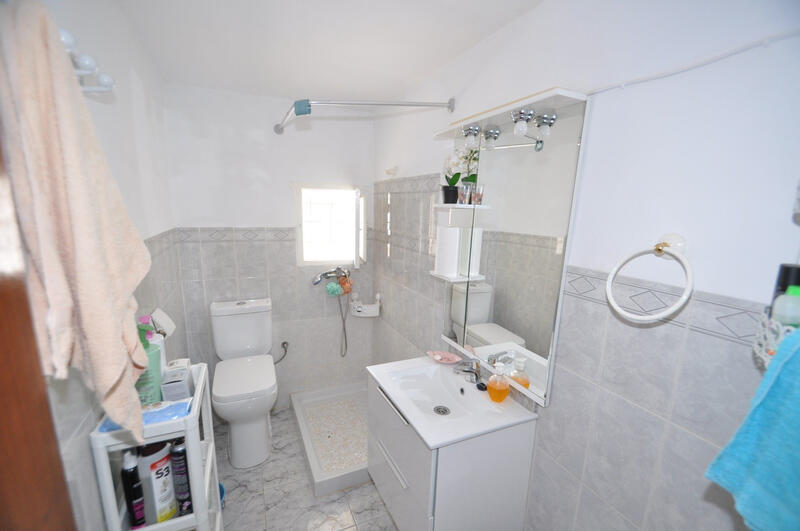 9 Cuarto Casa de Campo en venta