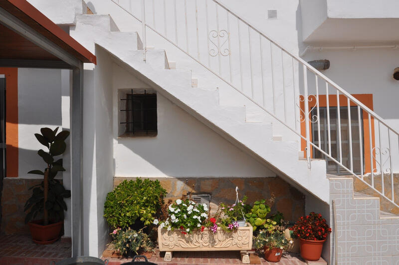 9 Cuarto Casa de Campo en venta