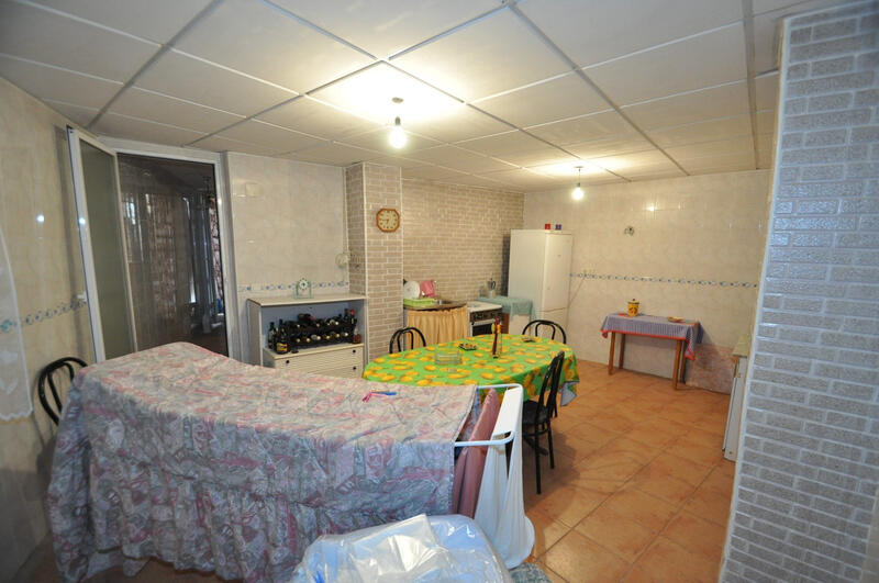 4 Schlafzimmer Stadthaus zu verkaufen