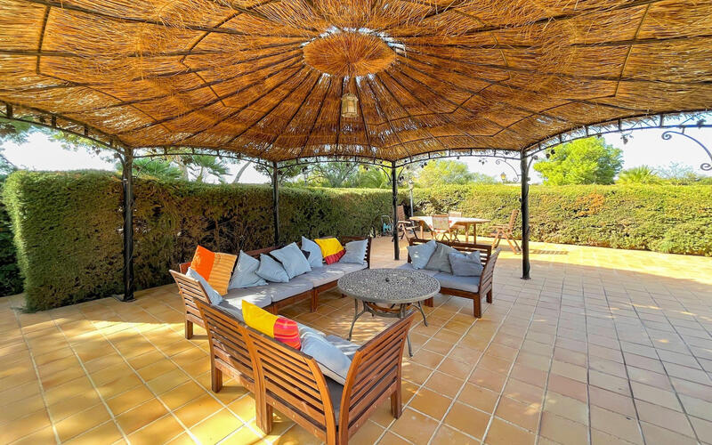 6 Cuarto Villa en venta
