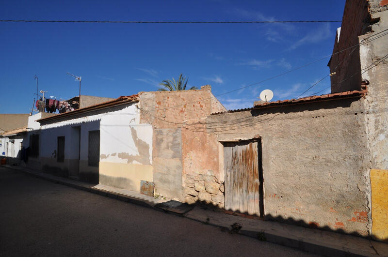 Gezinswoning Te koop in Torrevieja, Alicante