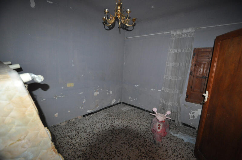 3 slaapkamer Gezinswoning Te koop